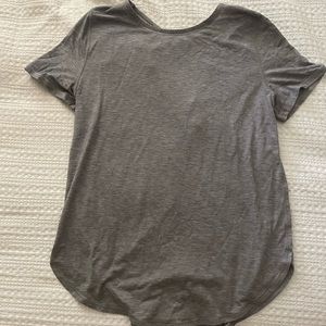 Lululemon kids shirt (iviva)